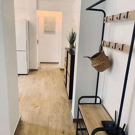 La Perle De Juan Les Pins ,Au Calme De La Pinede Apartment อองทีบส์ ภายนอก รูปภาพ